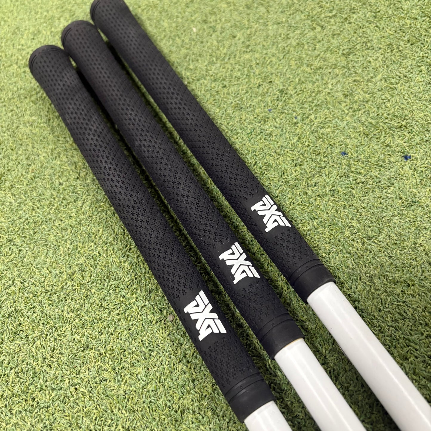 PXG 0311 Forged Black Wedges 50⁰ 54⁰ 60⁰ + KBS Custom Series Matte White + Red Label