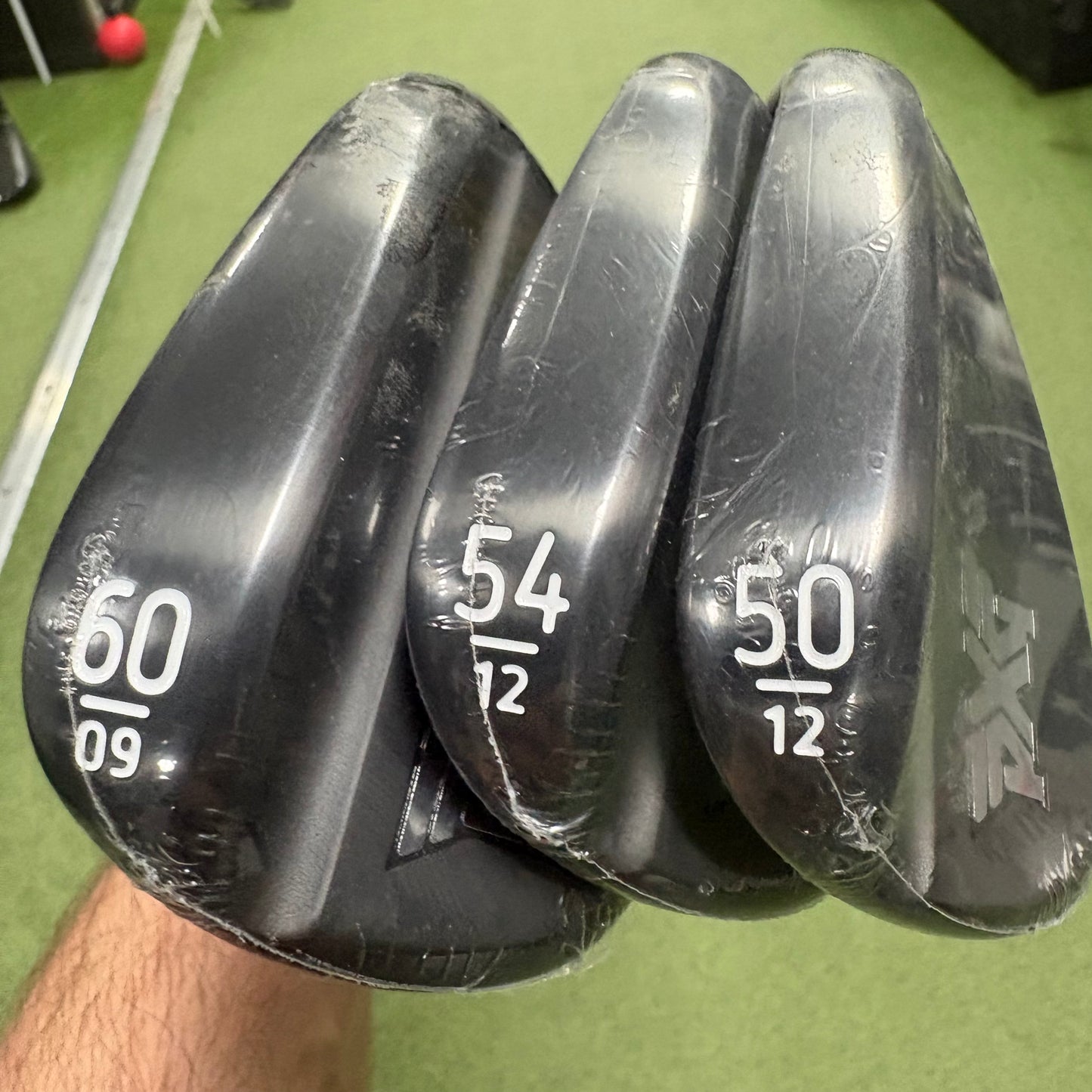 PXG 0311 Forged Black Wedges 50⁰ 54⁰ 60⁰ + KBS Custom Series Matte White + Red Label