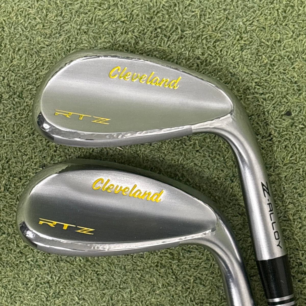 Cleveland RTZ Wedges 52°+58⁰ - "Textured"