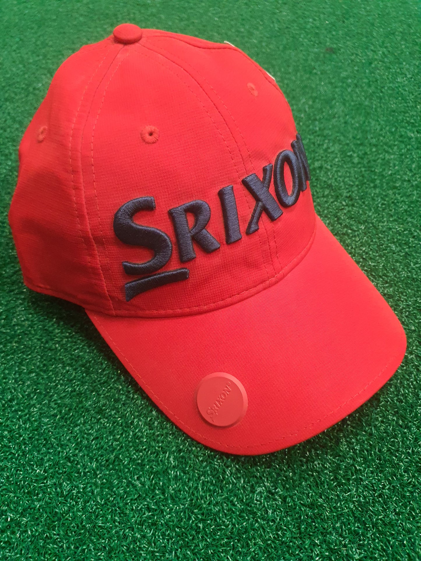 Srixon Golf Cap with Ball Marker