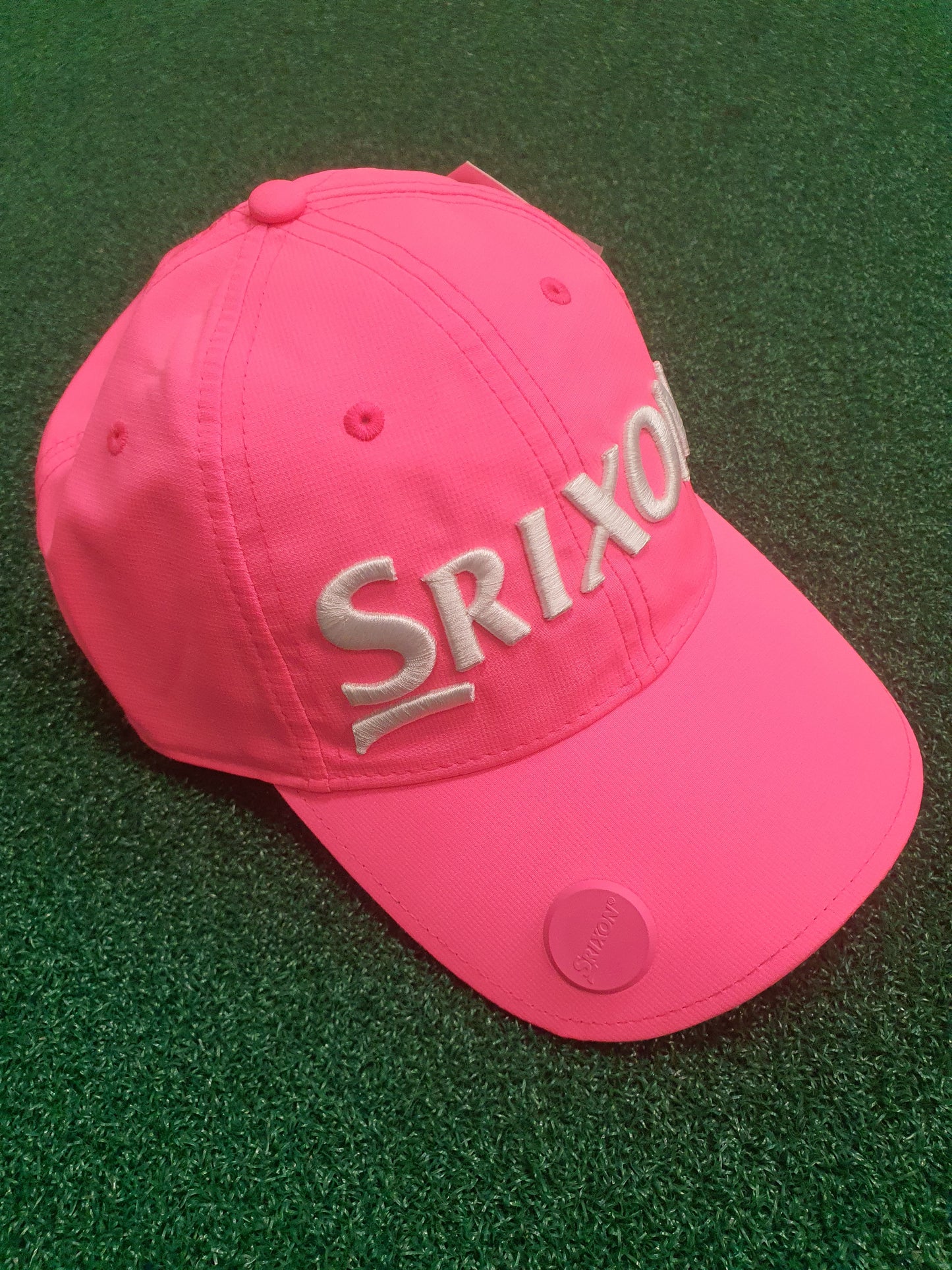 Srixon Golf Cap with Ball Marker