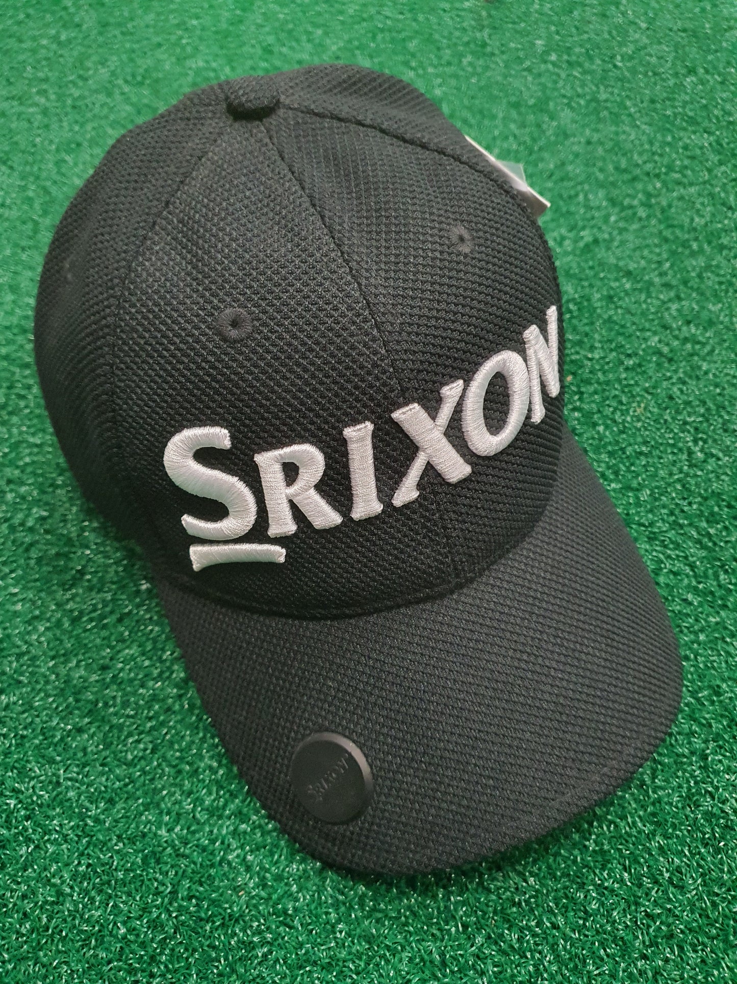 Srixon Golf Cap with Ball Marker