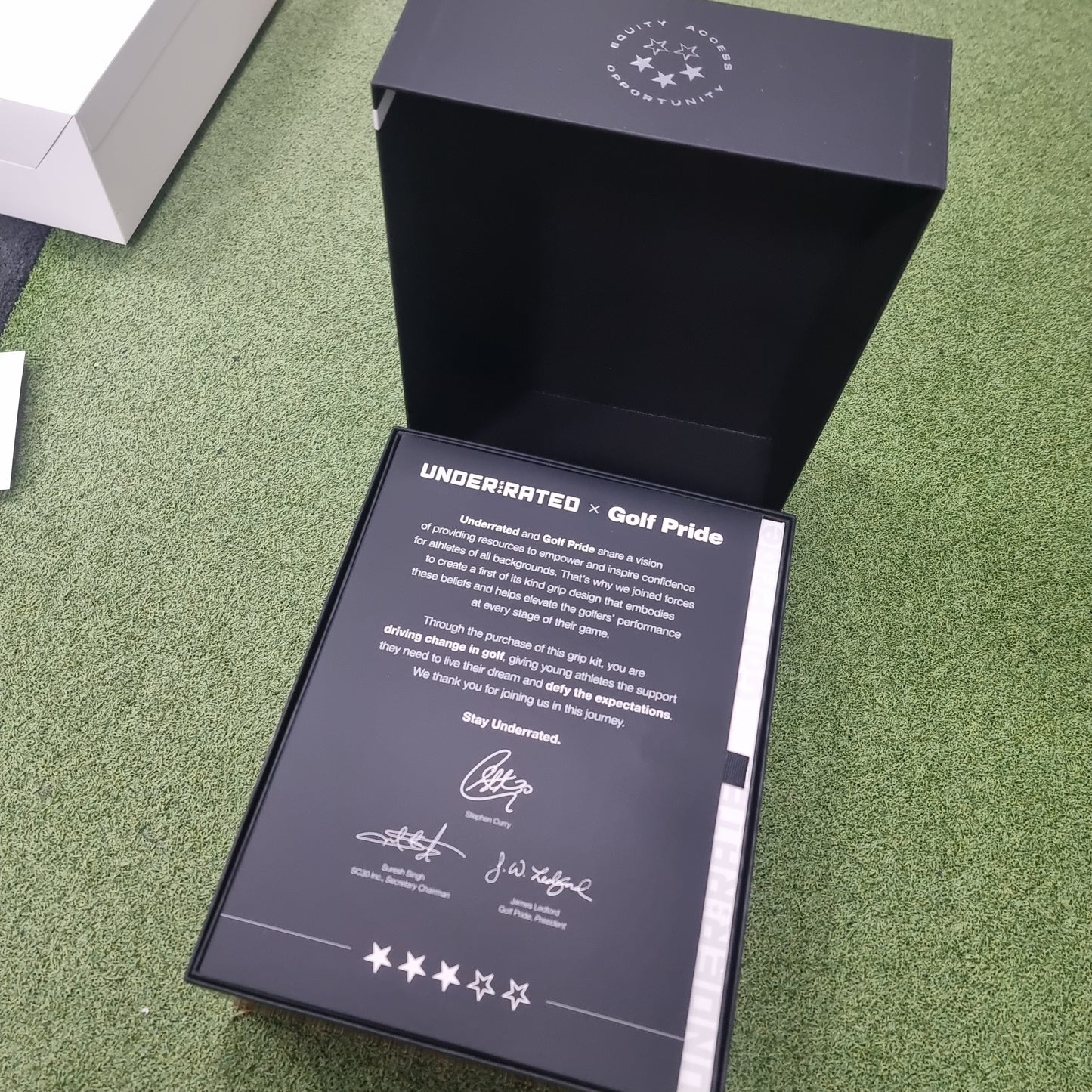 Golf Pride MCC Plus 4 [x14] Limited Edition Stephen Curry Grip Kit