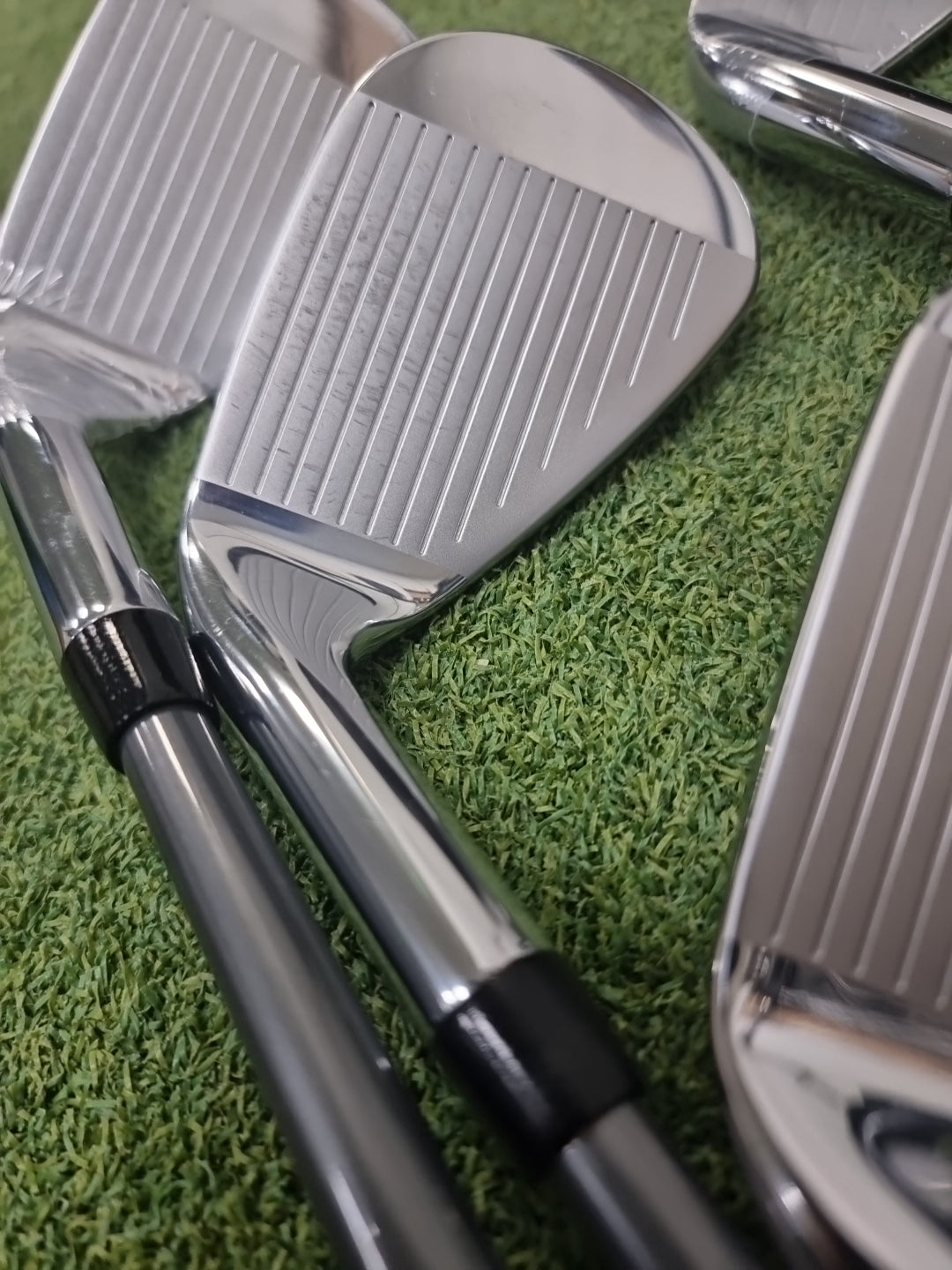 Callaway Elyte Irons 5-PW+SW Stiff Graphite *Used*