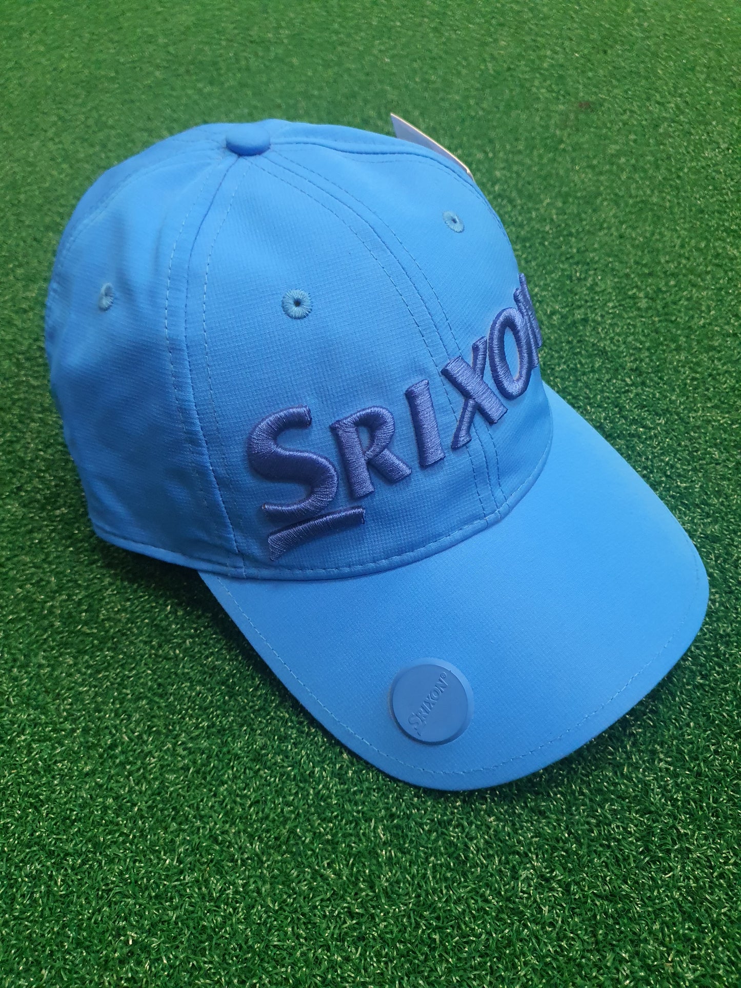 Srixon Golf Cap with Ball Marker
