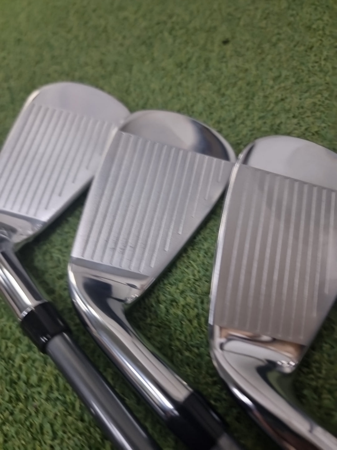 Callaway Elyte Irons 5-PW+SW Stiff Graphite *Used*