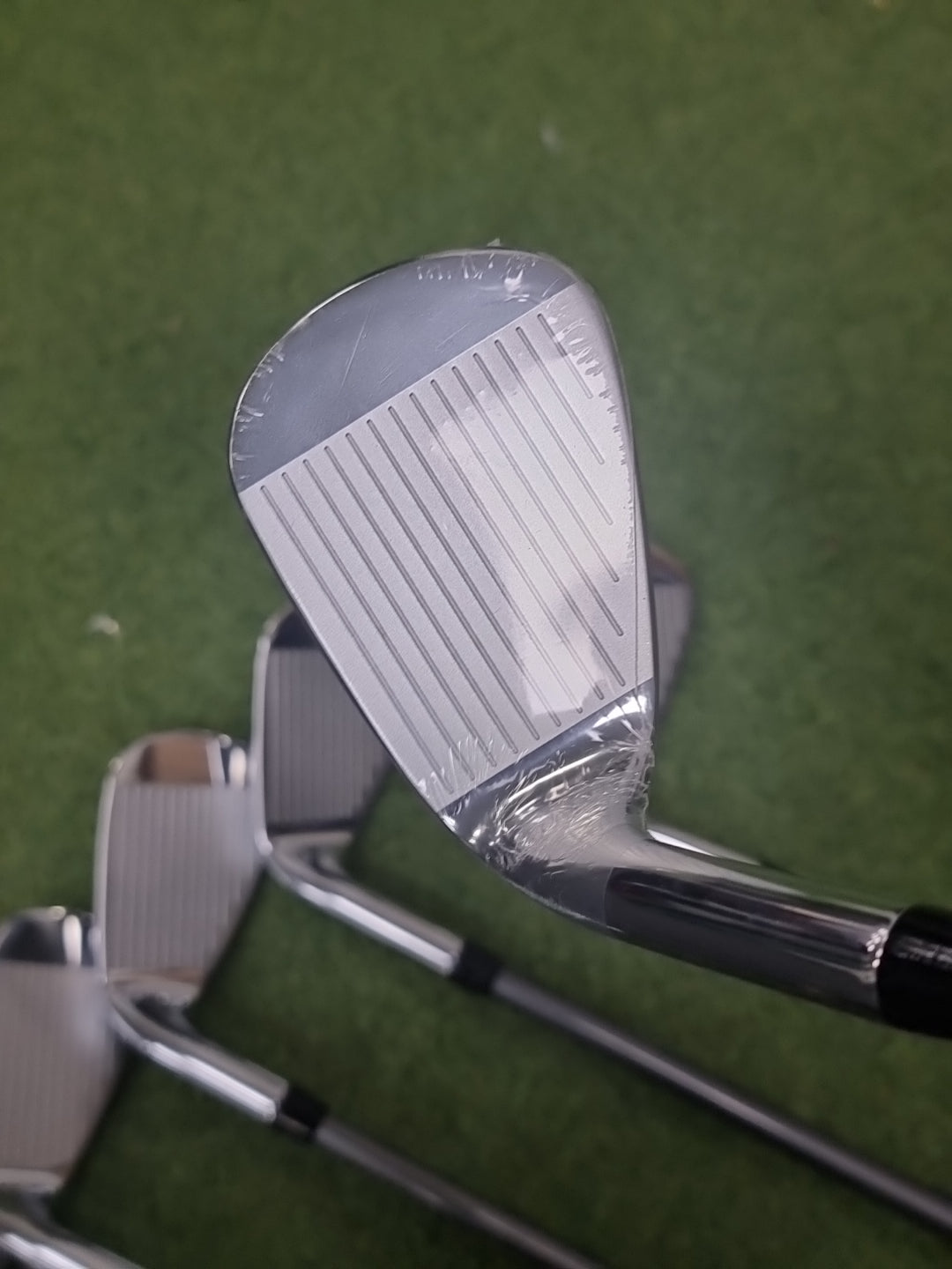 Callaway Elyte Irons 5-PW+SW Stiff Graphite *Used*